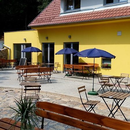 Mezi Stromy Hotel Horakov Exterior foto