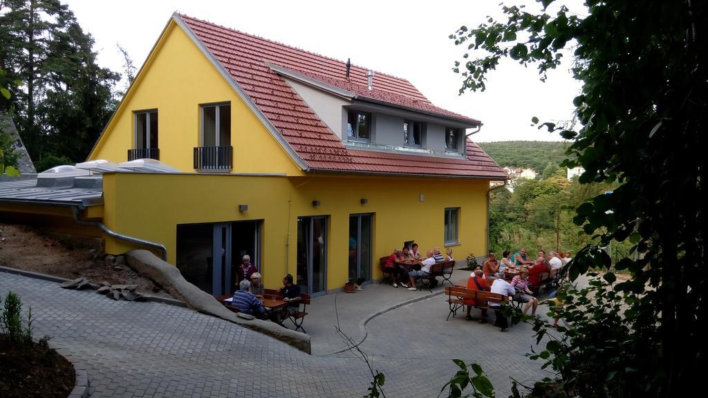 Mezi Stromy Hotel Horakov Exterior foto